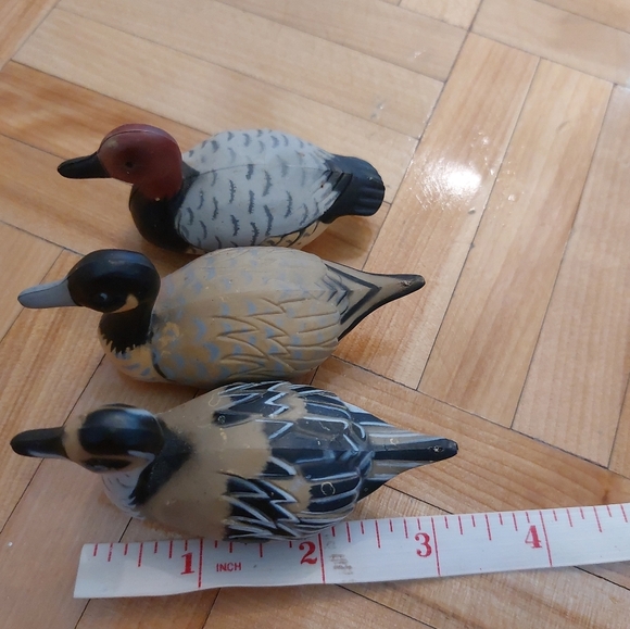 3 vintage Hong Kong plastic miniature duck decoy figures - Picture 3 of 12
